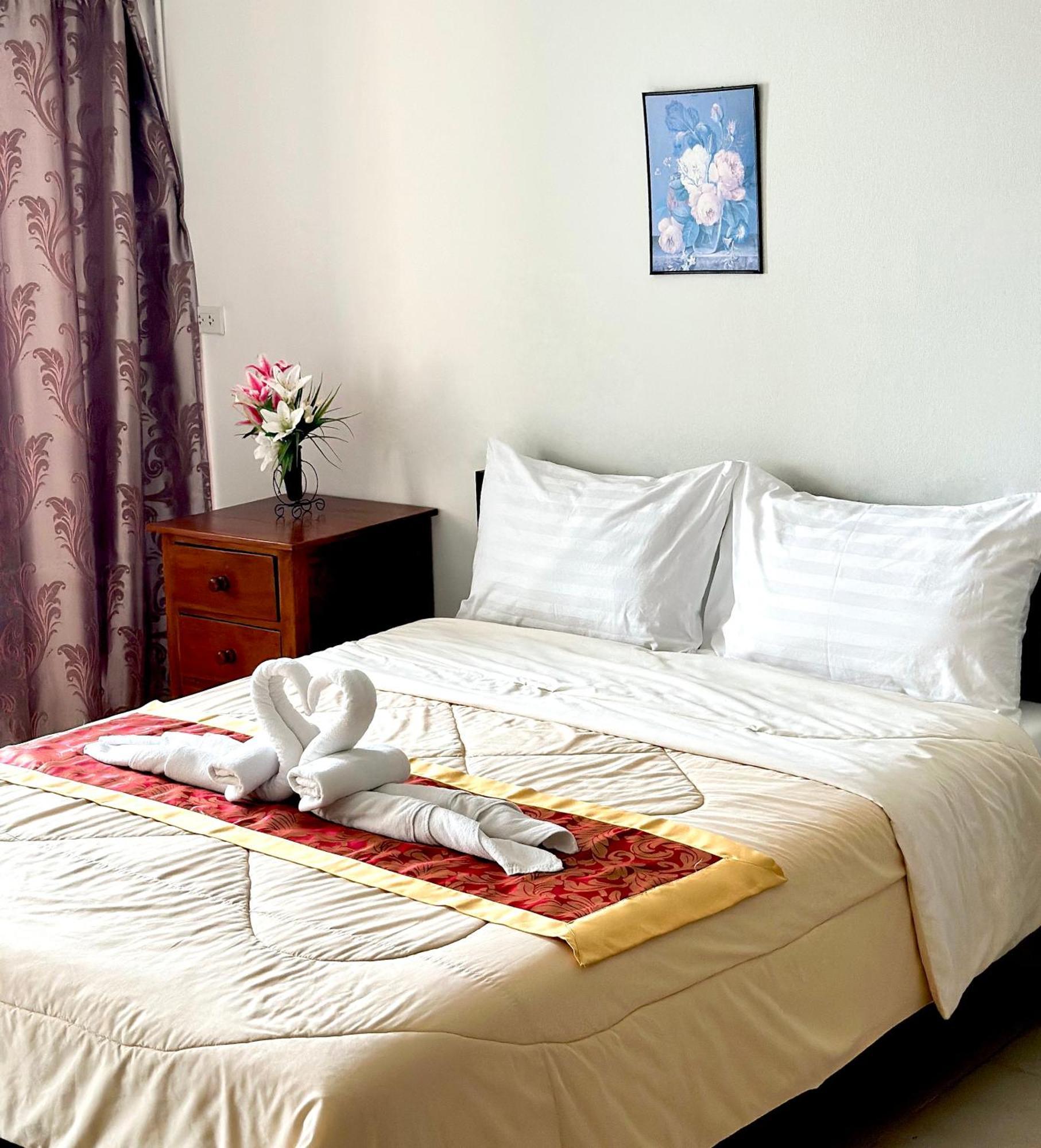 Rueangrat Hotel Ранонг Экстерьер фото