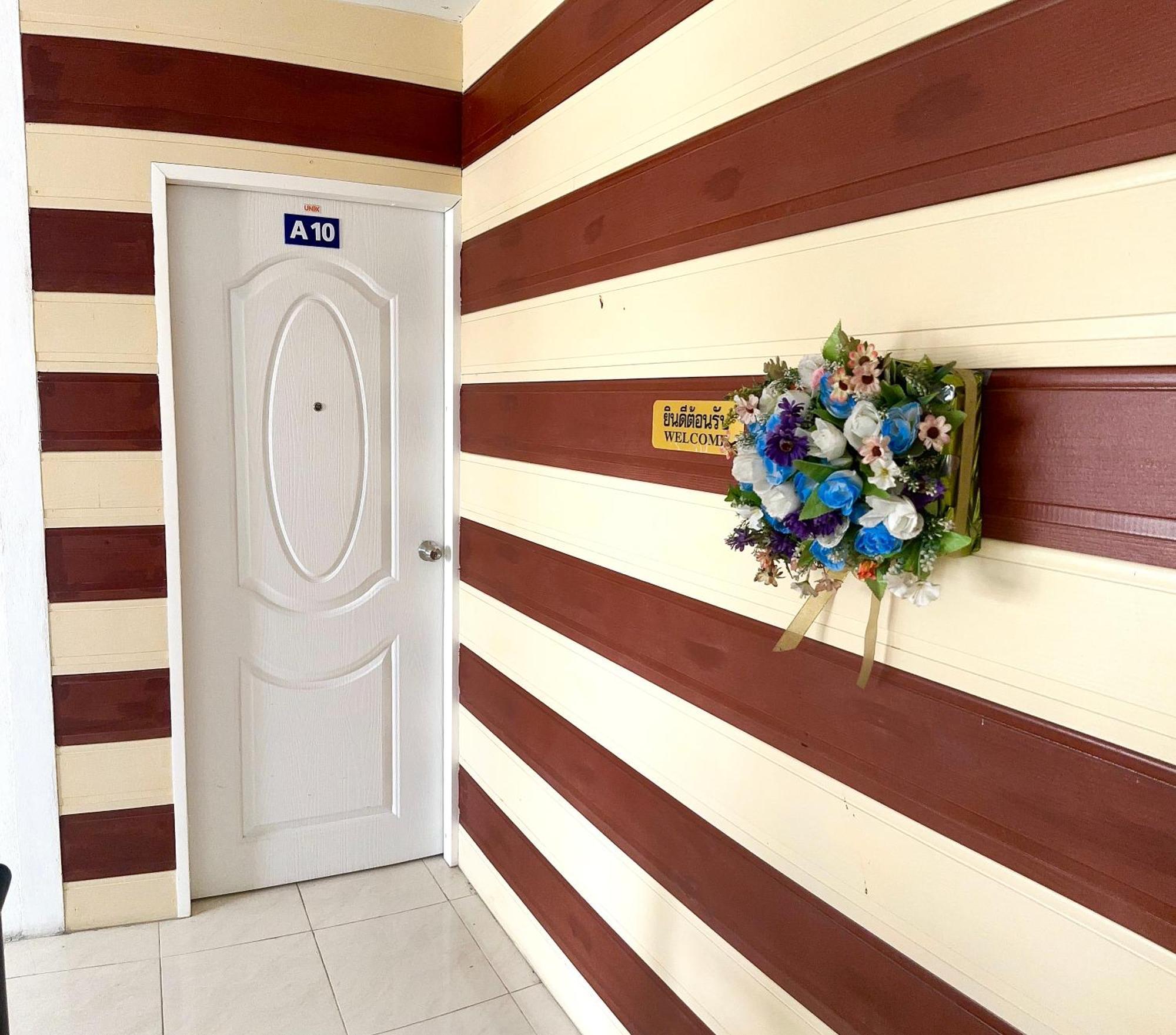 Rueangrat Hotel Ранонг Экстерьер фото