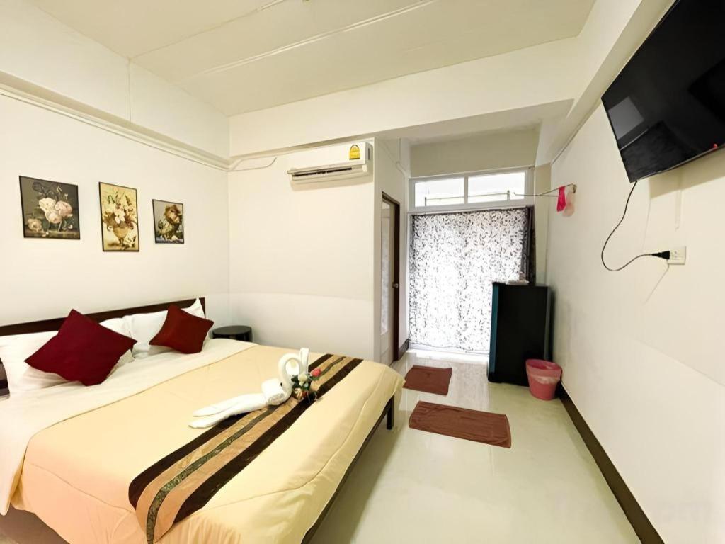Rueangrat Hotel Ранонг Экстерьер фото