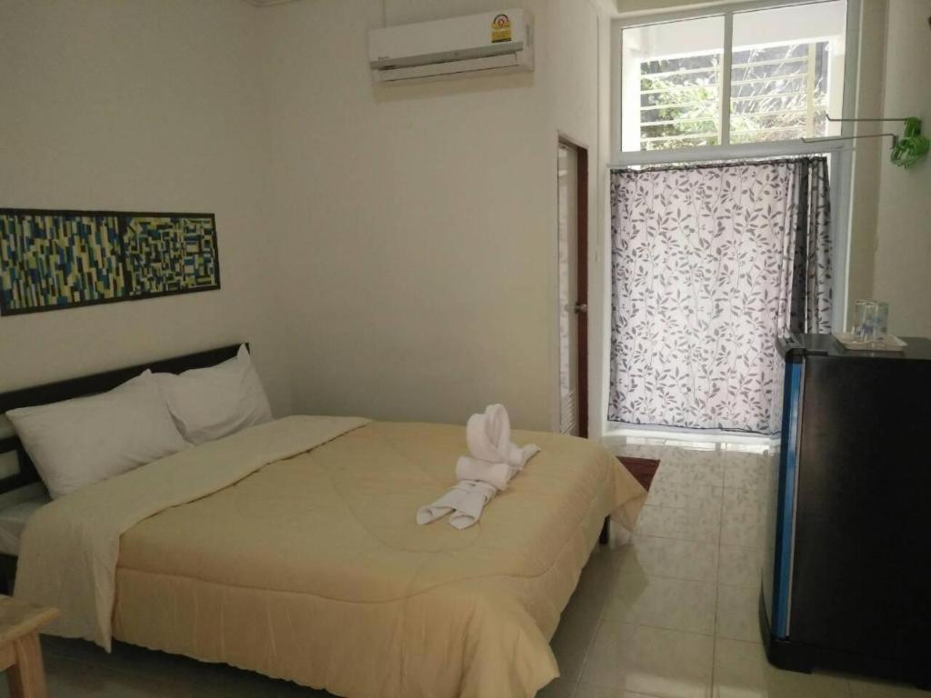 Rueangrat Hotel Ранонг Экстерьер фото